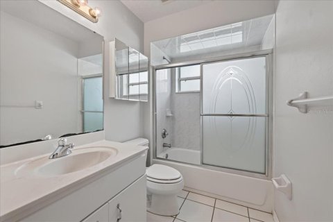 Villa ou maison à louer à Palm Coast, Floride: 3 chambres, 173.17 m2 № 2284984 - photo 30