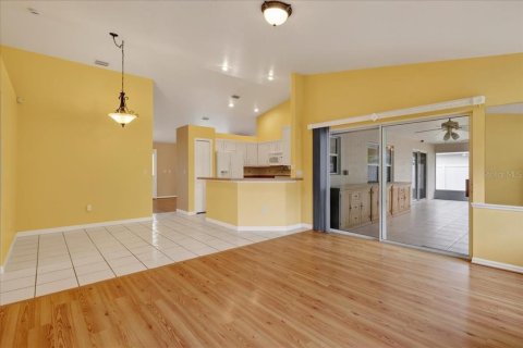 Villa ou maison à louer à Palm Coast, Floride: 3 chambres, 173.17 m2 № 2284984 - photo 23