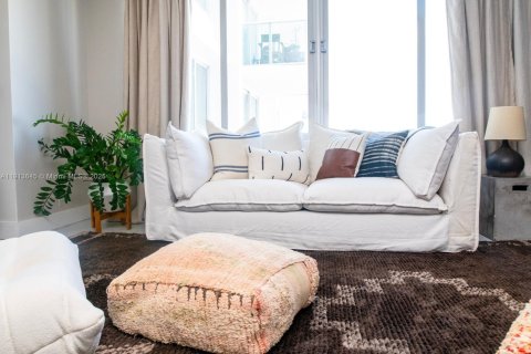 Condominio en venta en Miami Beach, Florida, 72.09 m2 № 2185834 - foto 7