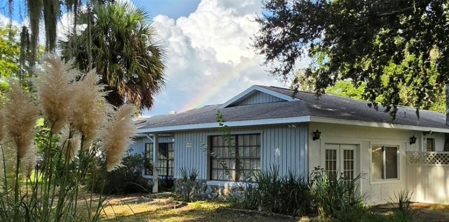 Casa en Homosassa, Florida 2 dormitorios, 192.21 m2 № 2387619