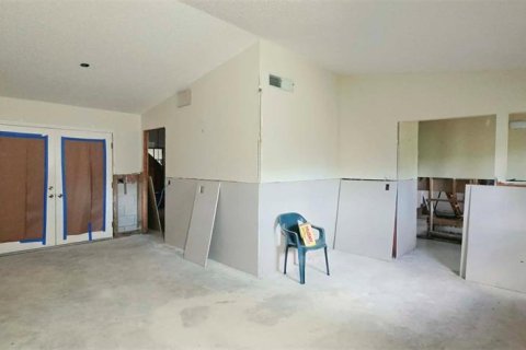 Casa en venta en Homosassa, Florida, 2 dormitorios, 192.21 m2 № 2387619 - foto 12