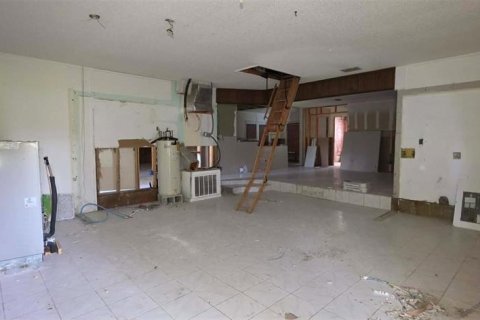Casa en venta en Homosassa, Florida, 2 dormitorios, 192.21 m2 № 2387619 - foto 25