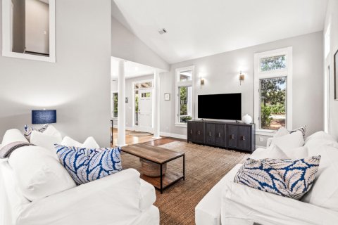 Купить виллу или дом в Санта Роза Бич, Флорида 5 спален, 283.17м2, № 590225 - фото 1