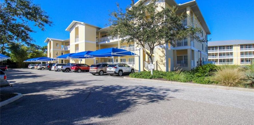 Condominio en Rotonda, Florida, 3 dormitorios № 220810