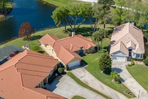 Villa ou maison à Winter Garden, Floride 3 chambres, 188.31 m2 № 2135726