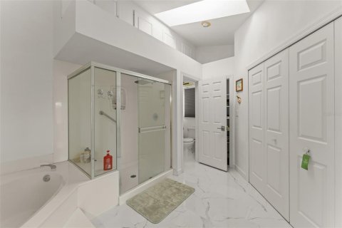 House in Winter Garden, Florida 3 bedrooms, 188.31 sq.m. № 2135726 - photo 29