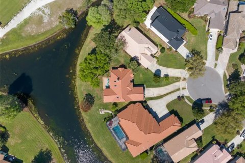 House in Winter Garden, Florida 3 bedrooms, 188.31 sq.m. № 2135726 - photo 11