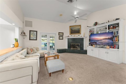 House in Winter Garden, Florida 3 bedrooms, 188.31 sq.m. № 2135726 - photo 12