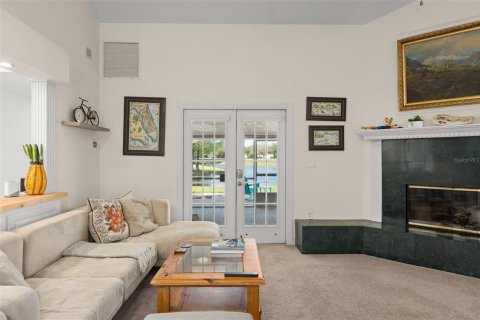 House in Winter Garden, Florida 3 bedrooms, 188.31 sq.m. № 2135726 - photo 13