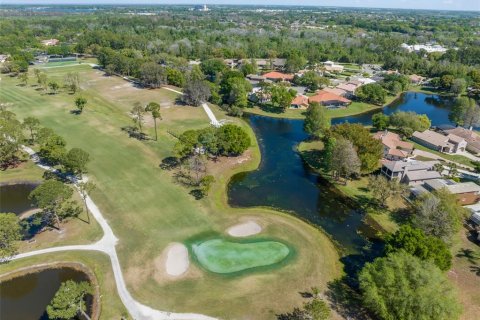 House in Winter Garden, Florida 3 bedrooms, 188.31 sq.m. № 2135726 - photo 6