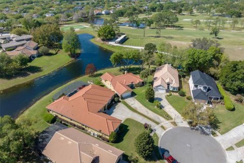 House in Winter Garden, Florida 3 bedrooms, 188.31 sq.m. № 2135726 - photo 2