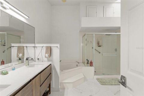 House in Winter Garden, Florida 3 bedrooms, 188.31 sq.m. № 2135726 - photo 28