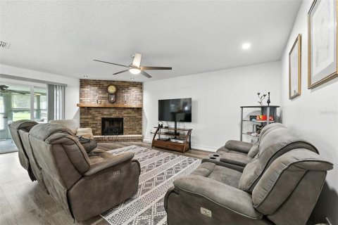 Casa en venta en Polk City, Florida, 3 dormitorios, 127.28 m2 № 1908355 - foto 3