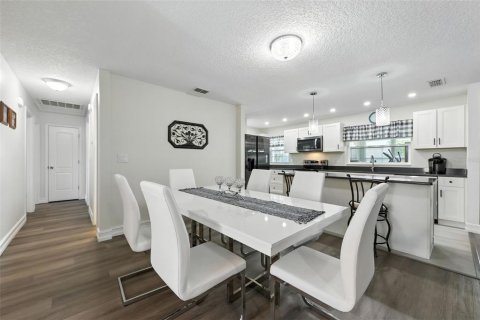 Casa en venta en Polk City, Florida, 3 dormitorios, 127.28 m2 № 1908355 - foto 6
