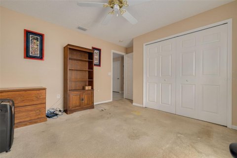House in New Port Richey, Florida 3 bedrooms, 176.79 sq.m. № 2203839 - photo 24