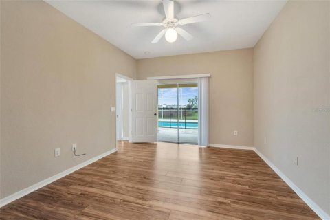 Casa en venta en Davenport, Florida, 5 dormitorios, 234.67 m2 № 2157629 - foto 19