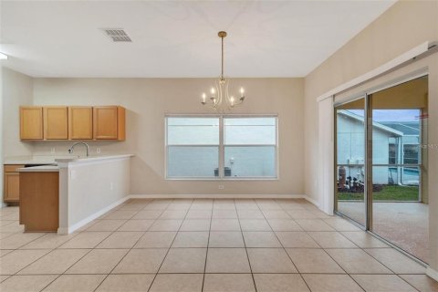Casa en venta en Davenport, Florida, 5 dormitorios, 234.67 m2 № 2157629 - foto 5