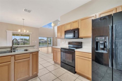 Casa en venta en Davenport, Florida, 5 dormitorios, 234.67 m2 № 2157629 - foto 16