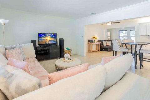 House in Clearwater, Florida 3 bedrooms, 161 sq.m. № 1787697 - photo 5