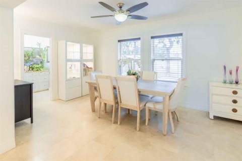 House in Clearwater, Florida 3 bedrooms, 161 sq.m. № 1787697 - photo 23