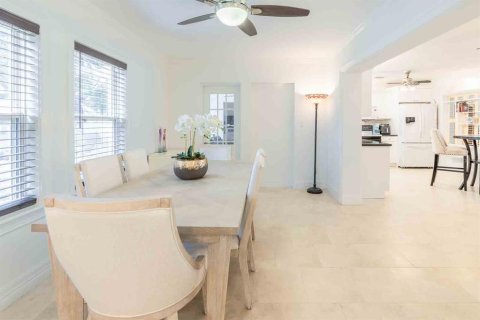 House in Clearwater, Florida 3 bedrooms, 161 sq.m. № 1787697 - photo 22
