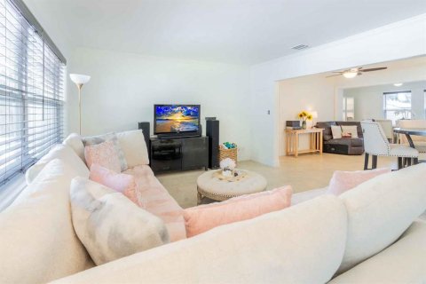 House in Clearwater, Florida 3 bedrooms, 161 sq.m. № 1787697 - photo 4