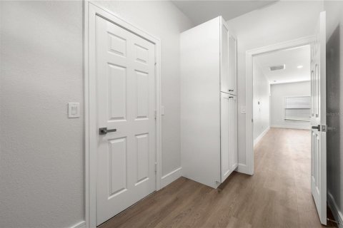House in North Port, Florida 3 bedrooms, 187.66 sq.m. № 2425398 - photo 28