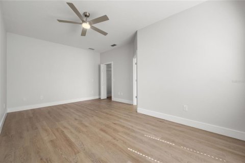 House in North Port, Florida 3 bedrooms, 187.66 sq.m. № 2425398 - photo 29