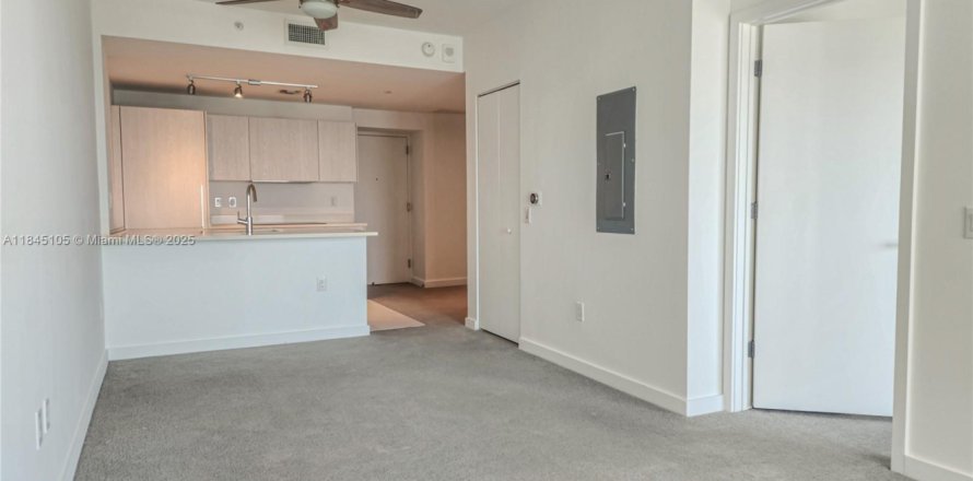 Condo à Miami, Floride, 1 chambre № 1840921