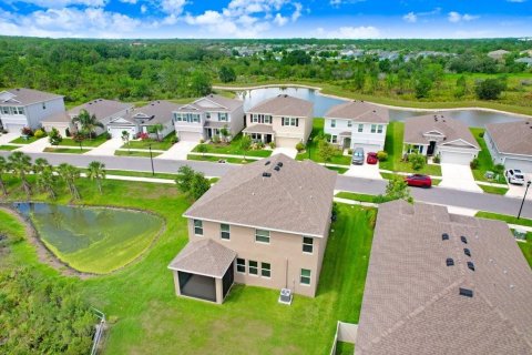 House in Wesley Chapel, Florida 4 bedrooms, 256.04 sq.m. № 1792154 - photo 7
