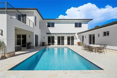 Casa en venta en Miami, Florida, 5 dormitorios, 357.49 m2 № 1971182 - foto 1