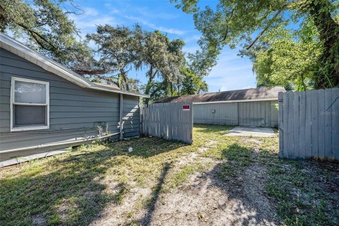 Propiedad comercial en venta en Tampa, Florida, 5 dormitorios, 126.9 m2 № 1906601 - foto 22