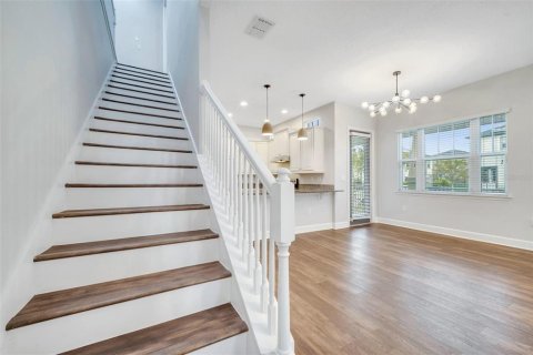 Townhouse in Orlando, Florida 4 bedrooms, 180.69 sq.m. № 1719191 - photo 14