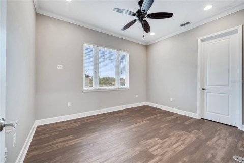 Townhouse in Orlando, Florida 4 bedrooms, 180.69 sq.m. № 1719191 - photo 16