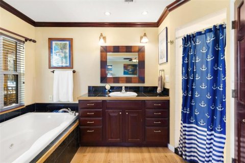 Casa en venta en Umatilla, Florida, 3 dormitorios, 220.92 m2 № 2218477 - foto 28