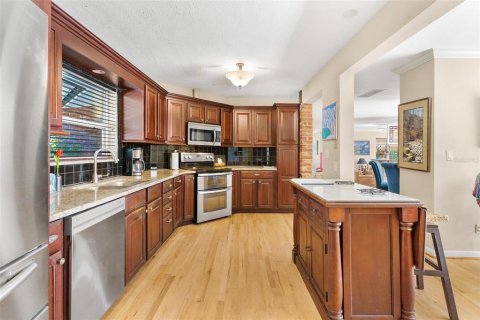 Casa en venta en Umatilla, Florida, 3 dormitorios, 220.92 m2 № 2218477 - foto 16