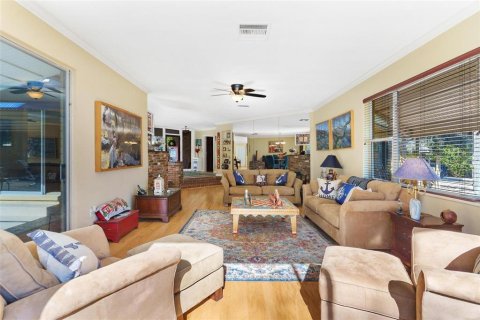 Casa en venta en Umatilla, Florida, 3 dormitorios, 220.92 m2 № 2218477 - foto 10