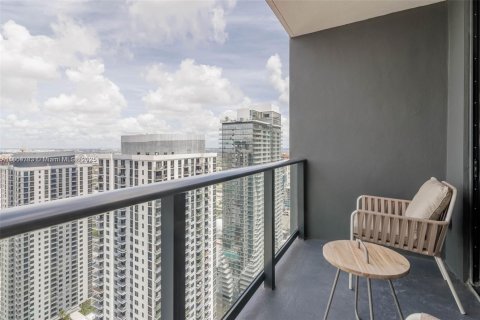 Condo in Miami, Florida, 1 bedroom  № 2081921 - photo 9