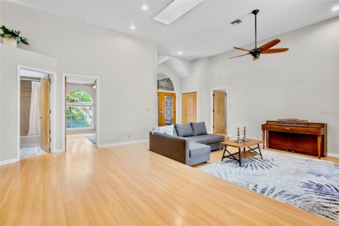 Casa en venta en Sarasota, Florida, 4 dormitorios, 234.3 m2 № 2385716 - foto 6