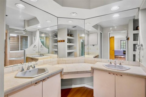 Casa en venta en Sarasota, Florida, 4 dormitorios, 234.3 m2 № 2385716 - foto 24