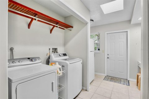 Casa en venta en Sarasota, Florida, 4 dormitorios, 234.3 m2 № 2385716 - foto 16