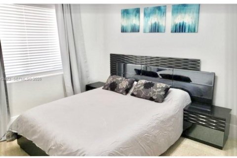 Copropriété à vendre à Fort Lauderdale, Floride: 1 chambre, 53.88 m2 № 2001163 - photo 10