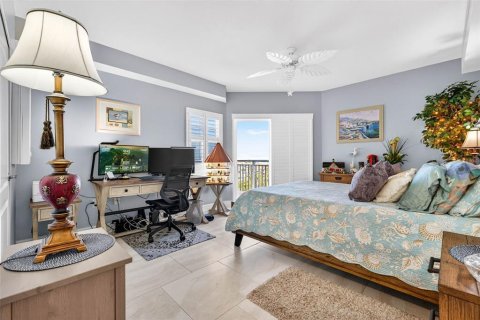 Condo in New Port Richey, Florida, 2 bedrooms № 2134703 - photo 21