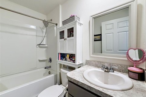 Купить виллу или дом в Палм-Бей, Флорида 6 комнат, 115.11м2, № 2129386 - фото 28
