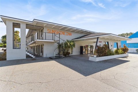 Hotel en venta en Kissimmee, Florida, 947.6 m2 № 2166398 - foto 2