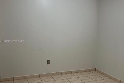 Купить кондоминиум в Хайалиа, Флорида 2 спальни, 71.53м2, № 2062491 - фото 12