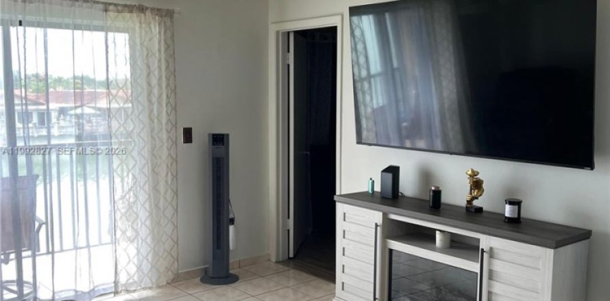 Кондоминиум с 2 спальнями в Хайалиа, Флорида № 2062491