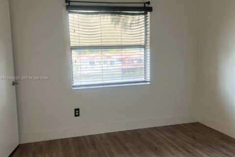 Купить кондоминиум в Хайалиа, Флорида 2 спальни, 71.53м2, № 2062491 - фото 11