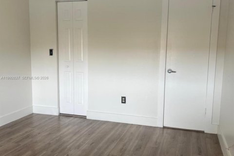 Купить кондоминиум в Хайалиа, Флорида 2 спальни, 71.53м2, № 2062491 - фото 16