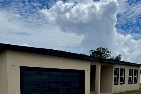 Casa en venta en Leesburg, Florida, 3 dormitorios, 152.64 m2 № 1817372 - foto 1
